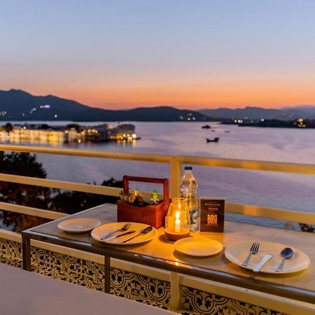 Moustache Udaipur Luxuria Hotel Exterior photo